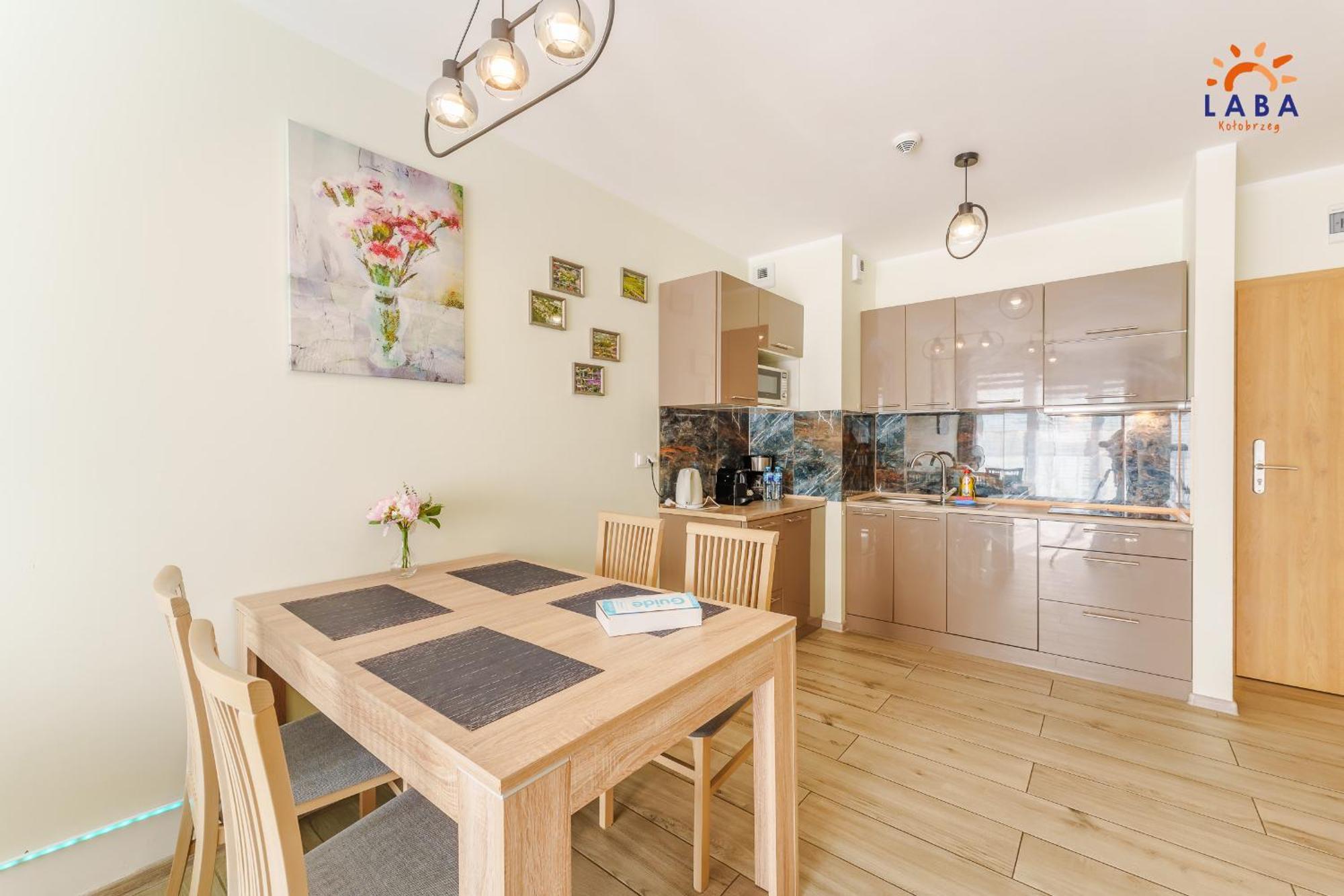 Laba Kolobrzeg Apartamenty Kasprowicza 20Ab エクステリア 写真